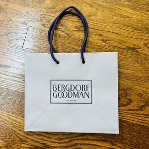 Bergdorf Goodman Small Purple Shopping Bag Brand New